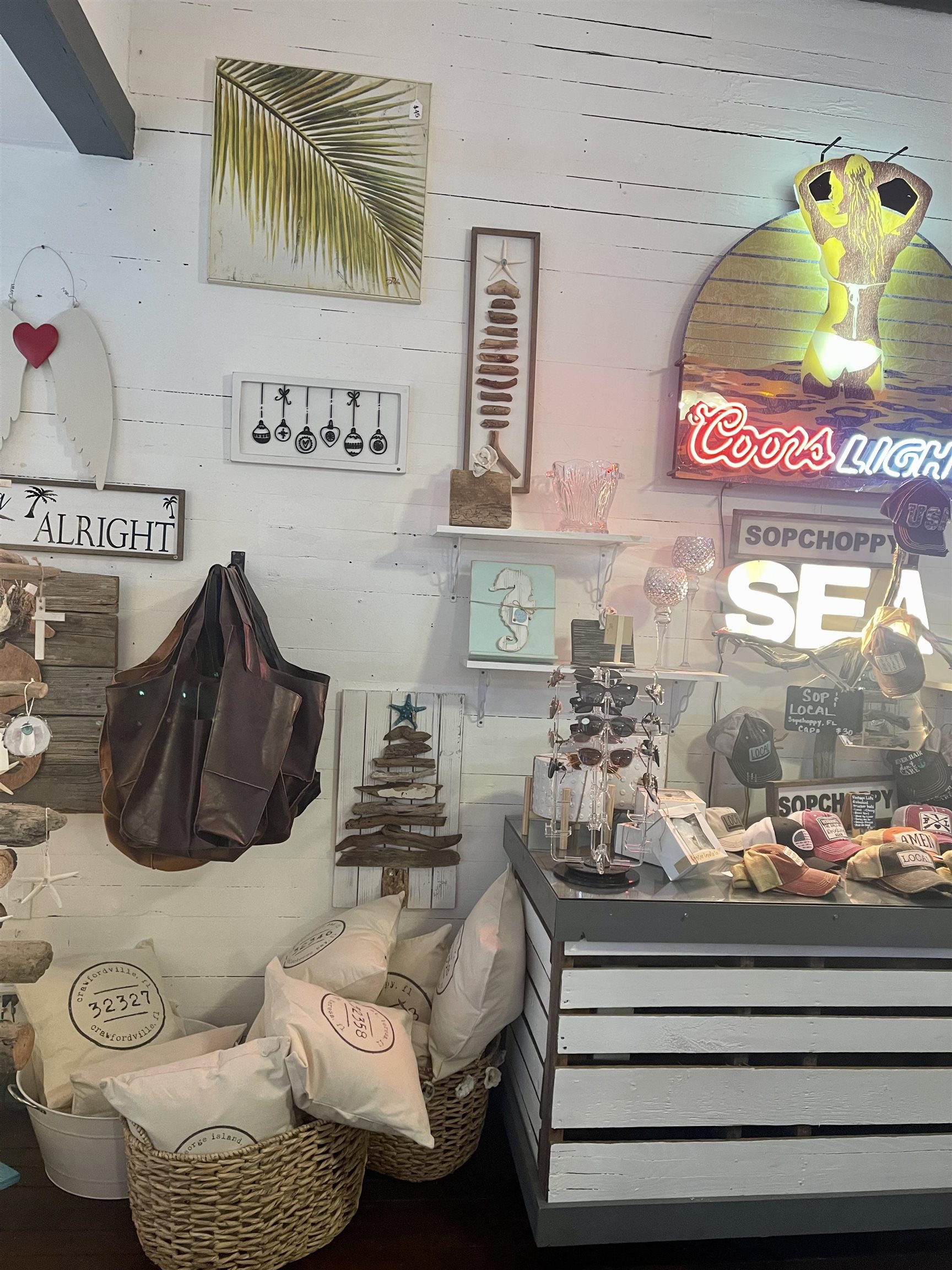 118 MUNICIPAL Avenue