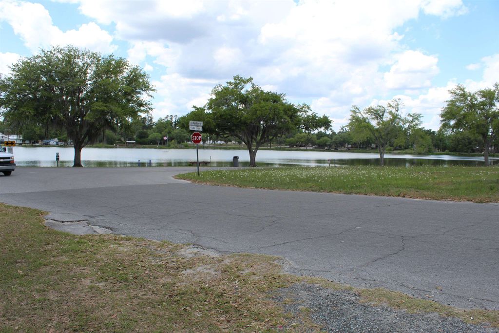 Photo of 146 SE Bunker Street, Madison, FL 32340 (MLS # 399126)