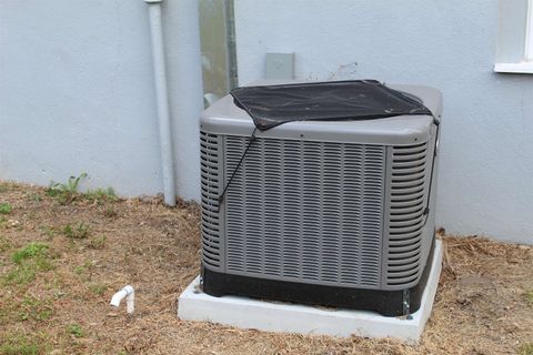 Tiny photo for 146 SE Bunker Street, Madison, FL 32340 (MLS # 399126)
