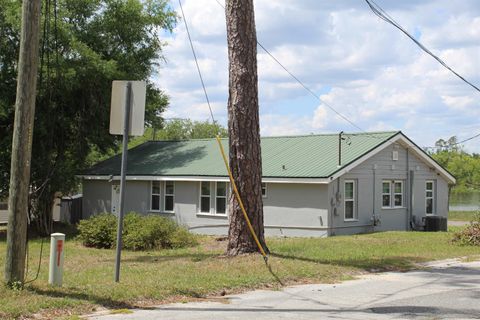 Tiny photo for 146 SE Bunker Street, Madison, FL 32340 (MLS # 399126)