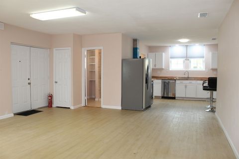 Tiny photo for 146 SE Bunker Street, Madison, FL 32340 (MLS # 399126)