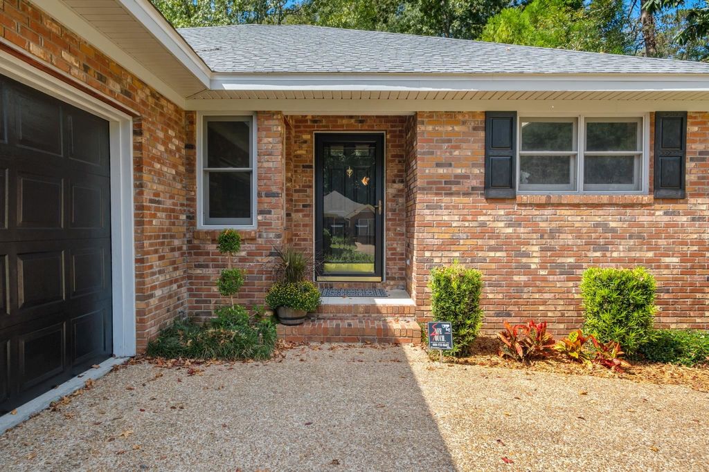 Photo of 3204 Remington Run, Tallahassee, FL 32312 (MLS # 391501)