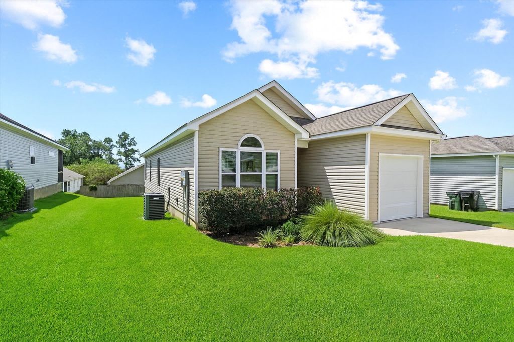 Photo of 961 Indigo Creek Way, Tallahassee, FL 32301 (MLS # 390784)