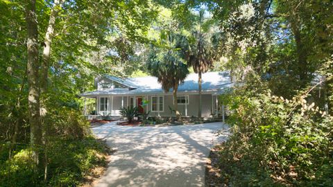 Tiny photo for 3545 TRILLIUM Court, Tallahassee, FL 32312 (MLS # 398333)