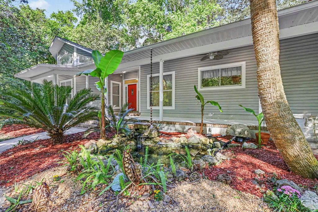 Photo of 3545 TRILLIUM Court, Tallahassee, FL 32312 (MLS # 398333)