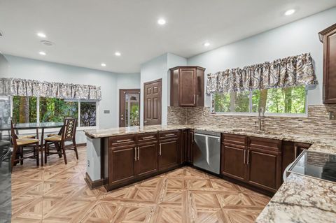 Tiny photo for 3545 TRILLIUM Court, Tallahassee, FL 32312 (MLS # 398333)