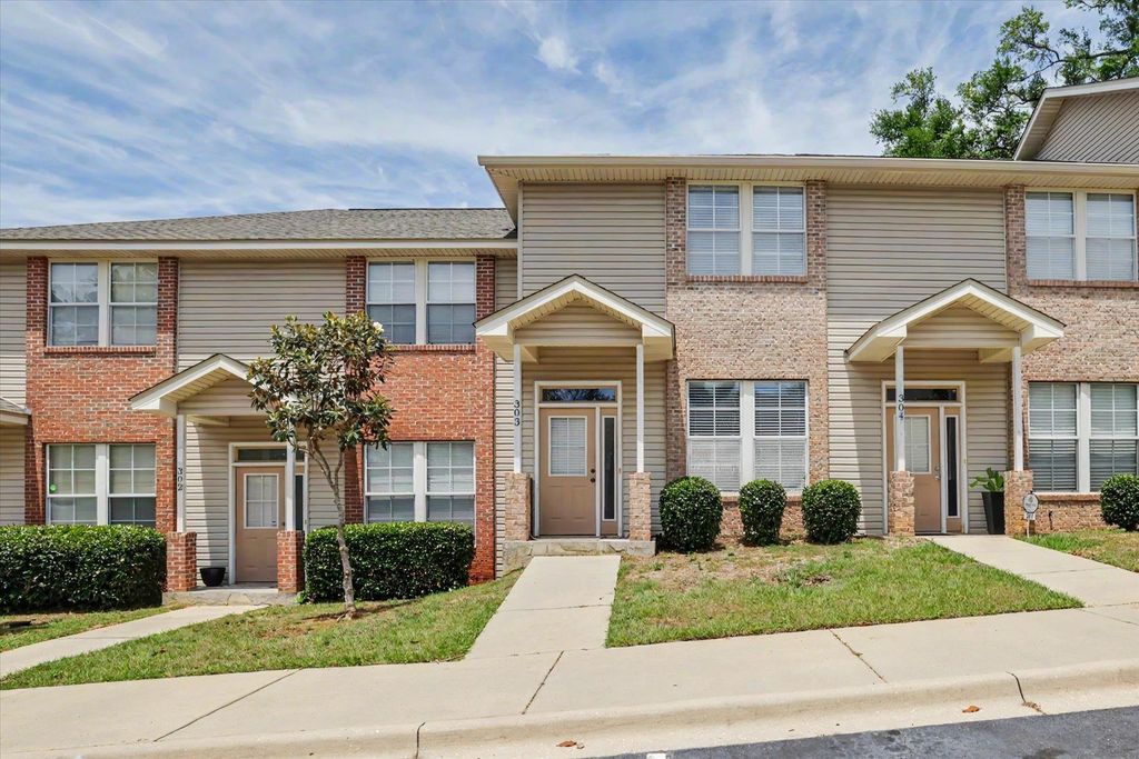 Photo of 2014 Midyette Rd #303, Tallahassee, FL 32301 (MLS # 399437)