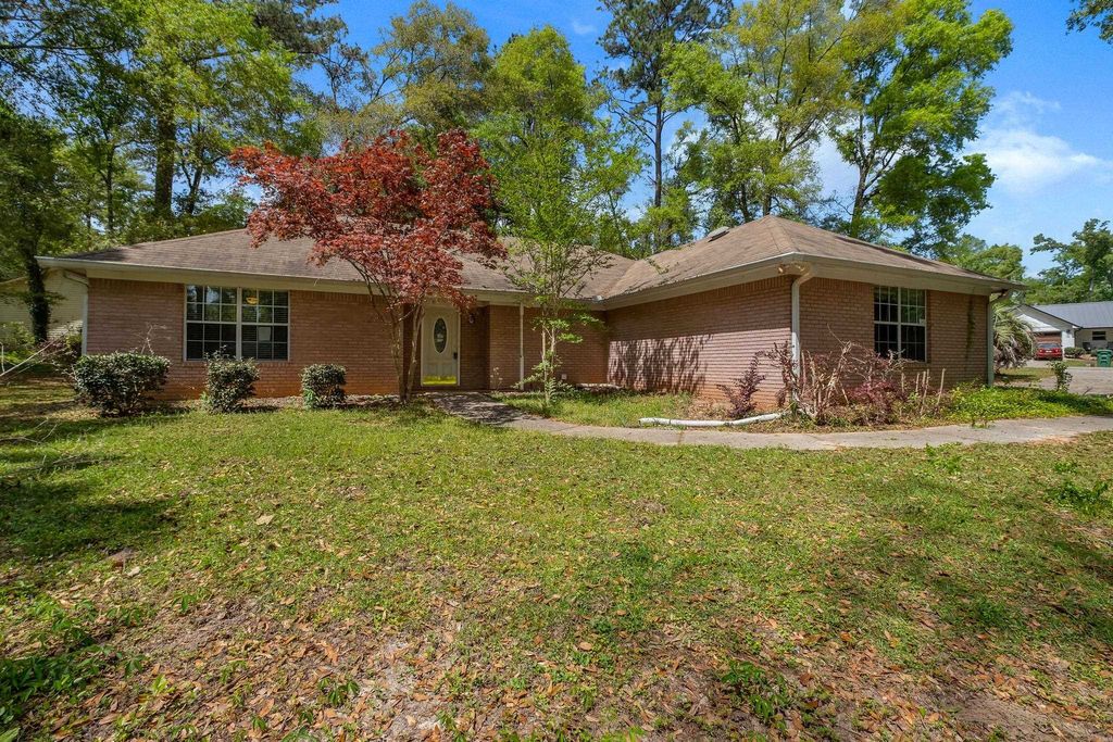 Photo of 8719 SALAMANCA Court, Tallahassee, FL 32311 (MLS # 397988)