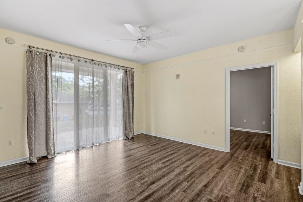 Photo of 2801 Chancellorsville Drive #808, Tallahassee, FL 32312 (MLS # 391466)