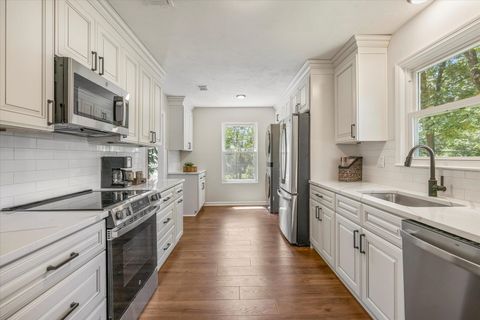 Tiny photo for 3109 Shamrock Street, Tallahassee, FL 32309 (MLS # 393753)