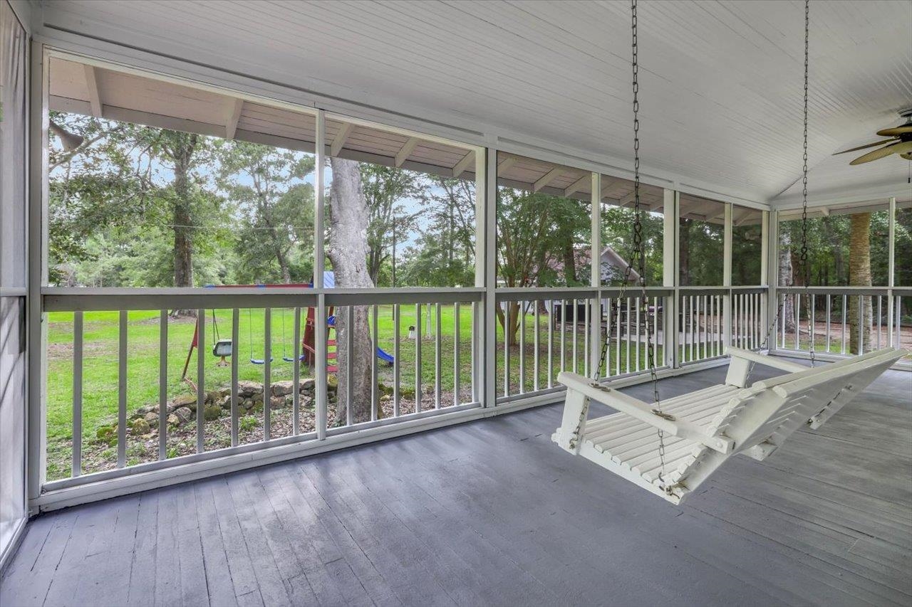 79 Lakeside Road