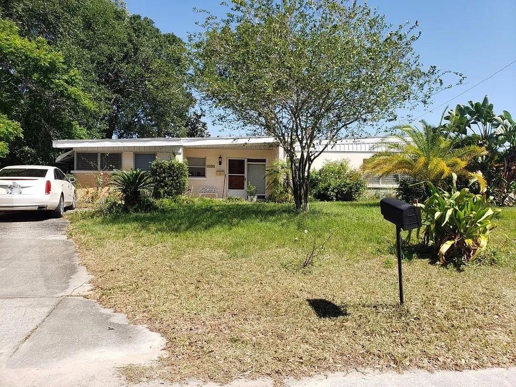 Photo of 1332 Moore Street, Other Florida, FL 32114 (MLS # 399815)