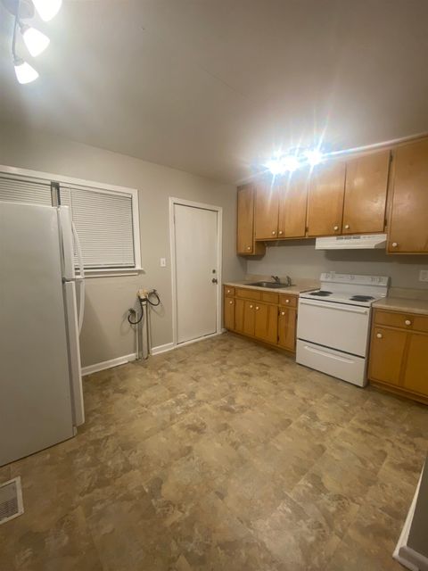 Tiny photo for 910 Wadsworth Street #-, Tallahassee, FL 32304 (MLS # 399385)