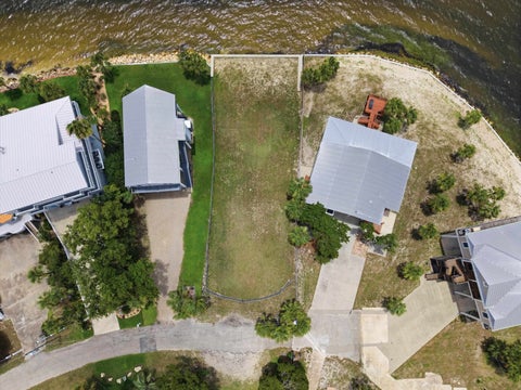 Tiny photo for 1643 Shell Point Road, Crawfordville, FL 32327 (MLS # 401507)