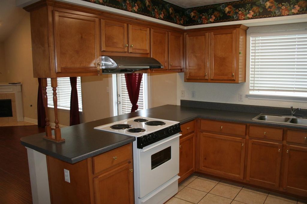 Photo of 3538 Chatelaine Court, Tallahassee, FL 32308 (MLS # 399072)