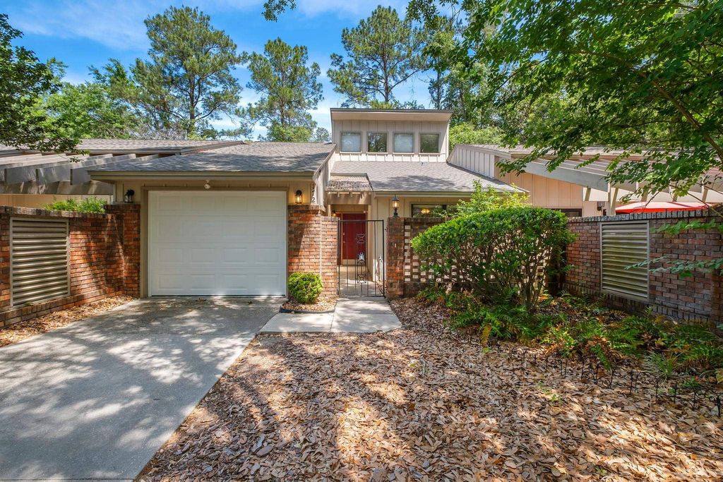 Photo of 172 NE Villas Court, Tallahassee, FL 32303 (MLS # 398728)