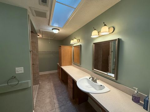 Tiny photo for 172 NE Villas Court, Tallahassee, FL 32303 (MLS # 398728)