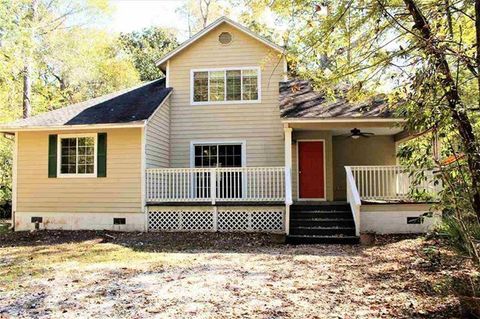 A home in CRAWFORDVILLE