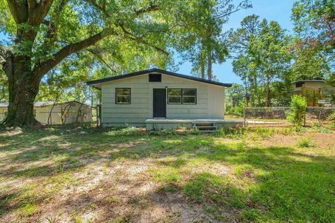 Tiny photo for 315 Meadowbrook Lane, Tallahassee, FL 32304 (MLS # 394979)