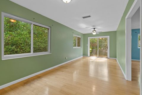 Tiny photo for 1233 Talbot Avenue, Tallahassee, FL 32308 (MLS # 388492)