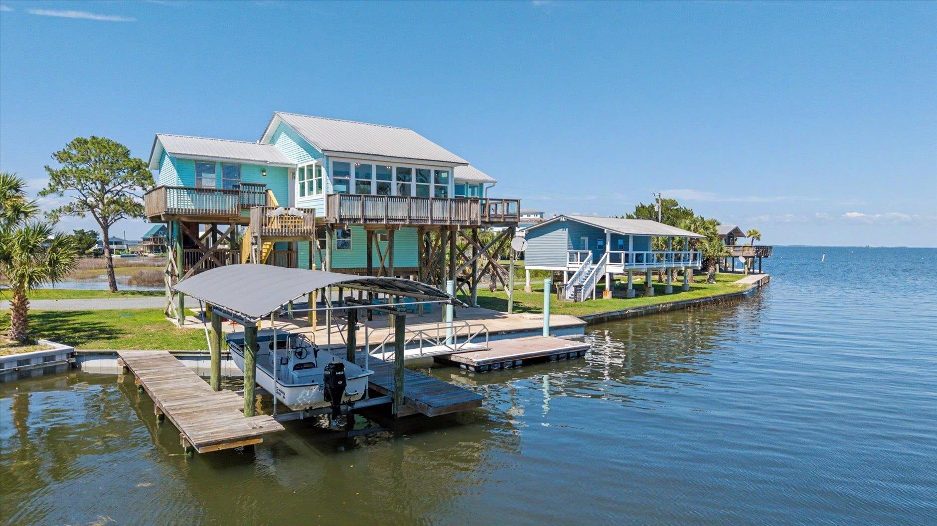 37 Dolphin Drive