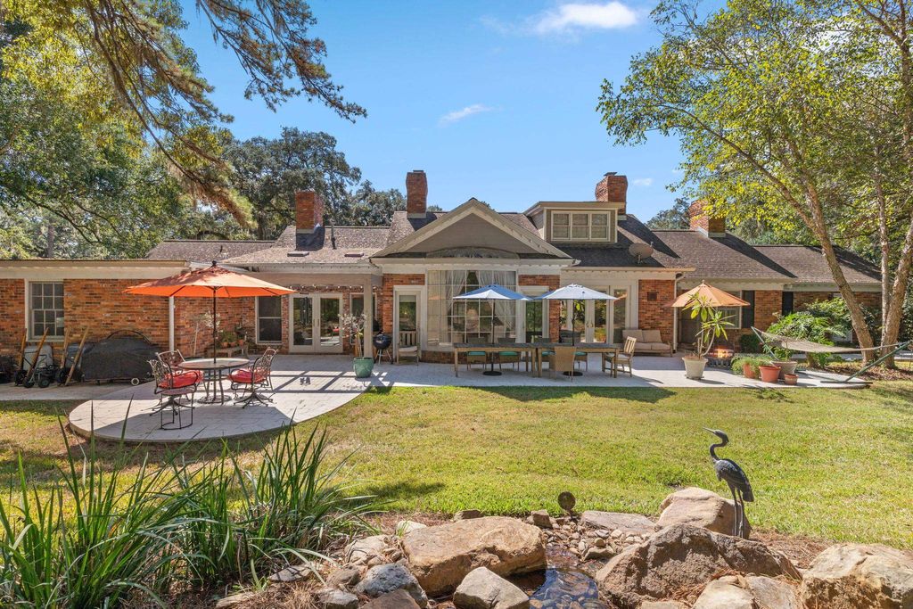 Photo of 2236 Ellicott Drive, Tallahassee, FL 32308 (MLS # 392549)