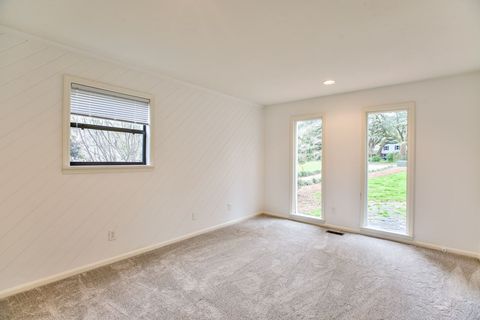 A home in TALLAHASSEE