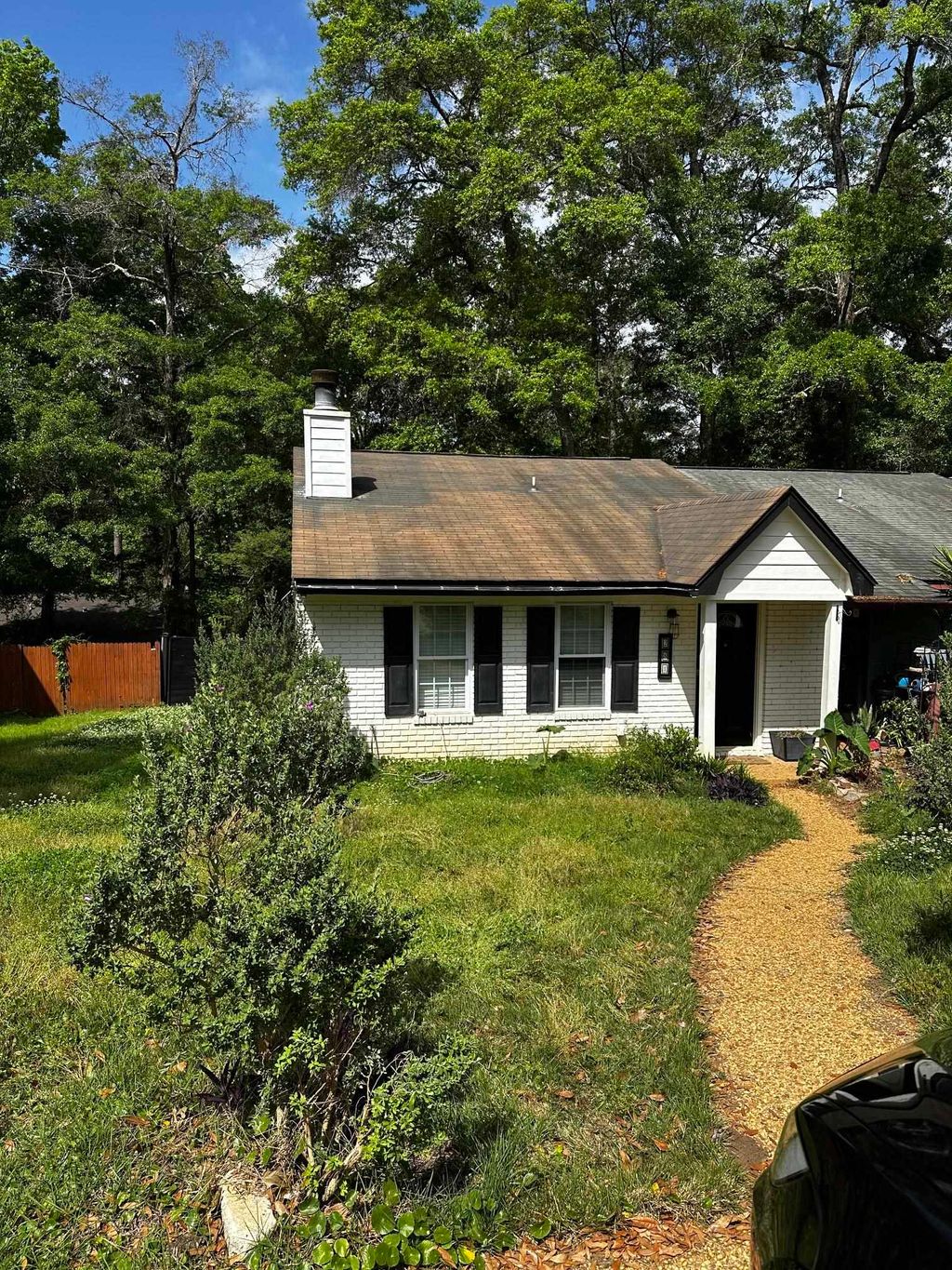 Photo of 281 E Whetherbine Way, Tallahassee, FL 32301 (MLS # 398203)