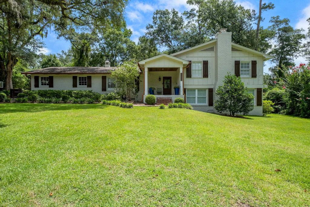Photo of 2909 Brandemere Drive, Tallahassee, FL 32312 (MLS # 402369)