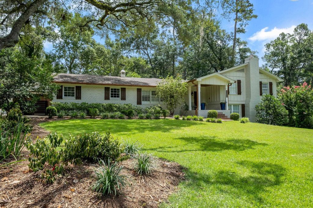 Photo of 2909 Brandemere Drive, Tallahassee, FL 32312 (MLS # 402369)