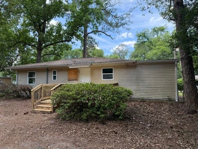 2813 Southwood Drive