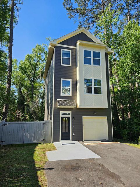 Photo of 1577-4 Metropolitan Boulevard #4, Tallahassee, FL 32308 (MLS # 398735)