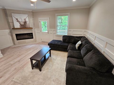 Tiny photo for 1577-4 Metropolitan Boulevard #4, Tallahassee, FL 32308 (MLS # 398735)