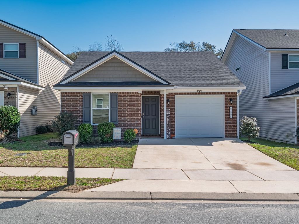 Photo of 1025 LACEY Lane, Tallahassee, FL 32304 (MLS # 396920)