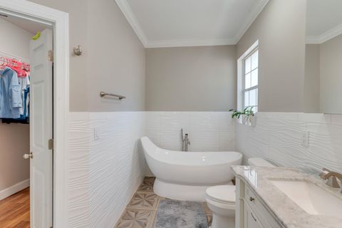 Tiny photo for 2012 Windsor Oaks Court, Tallahassee, FL 32308 (MLS # 396862)