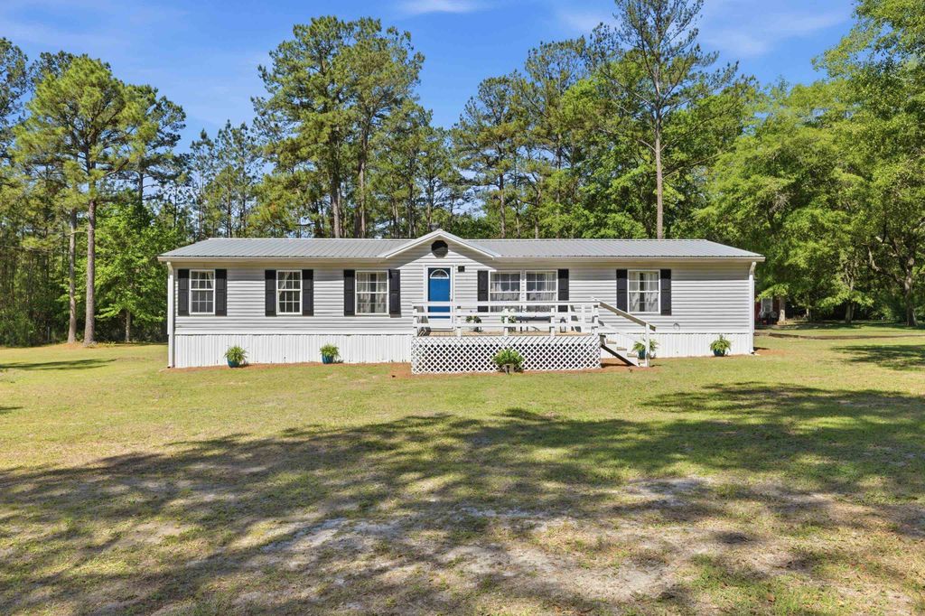 Photo of 60 Bob White Trail, Monticello, FL 32344 (MLS # 398969)