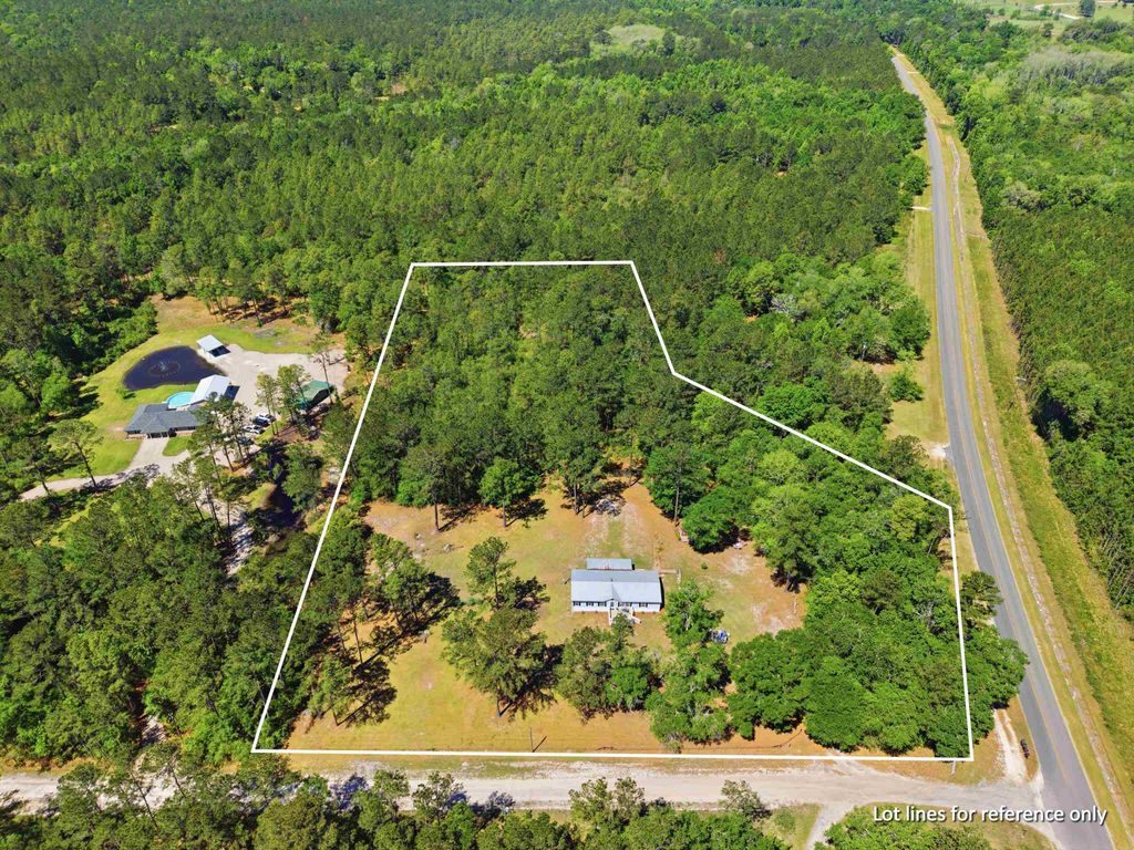 Photo of 60 Bob White Trail, Monticello, FL 32344 (MLS # 398969)