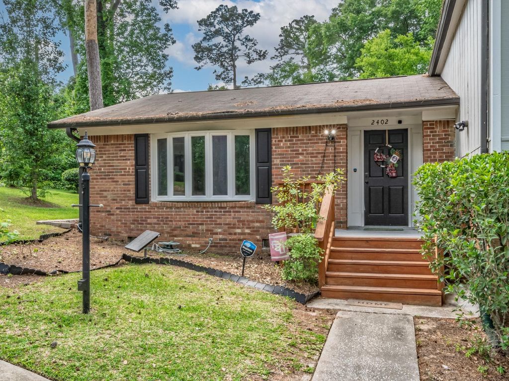 Photo of 2402 Mexia Avenue, Tallahassee, FL 32304 (MLS # 392540)