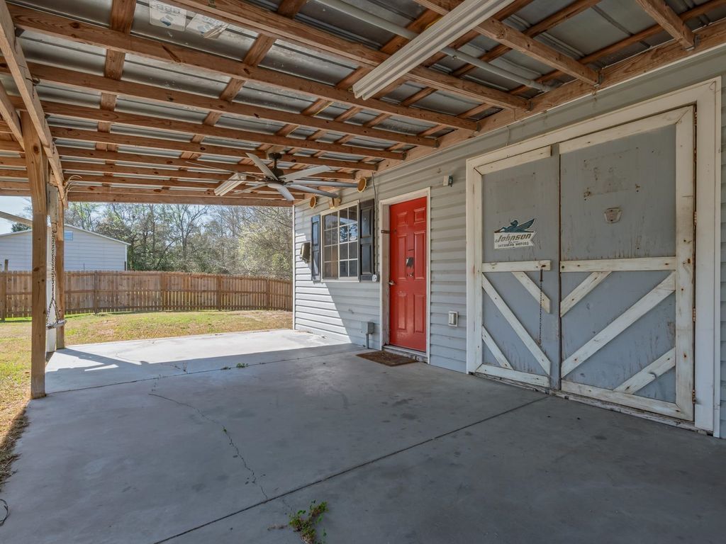 Photo of 120 Duane Drive, Crawfordville, FL 32327 (MLS # 397475)