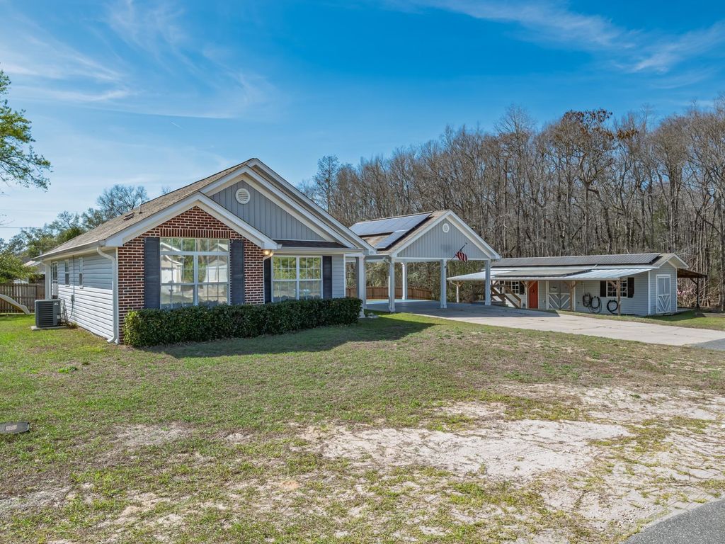 Photo of 120 Duane Drive, Crawfordville, FL 32327 (MLS # 397475)
