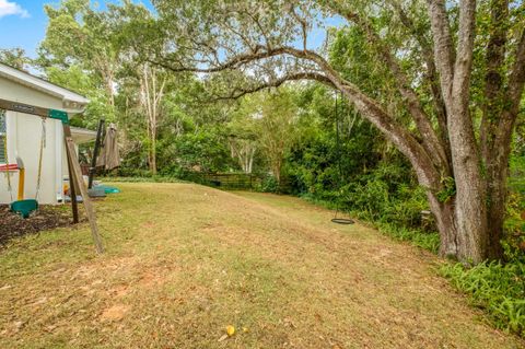 Tiny photo for 605 Waverly Road, Tallahassee, FL 32312 (MLS # 393006)