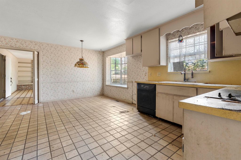 Photo of 3716 LIFFORD Circle, Tallahassee, FL 32309 (MLS # 397666)