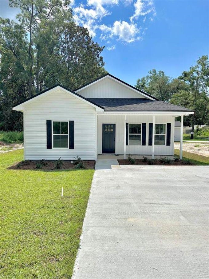 Photo 1 of 21 — 210 Marshall Street, Quincy, FL 32351