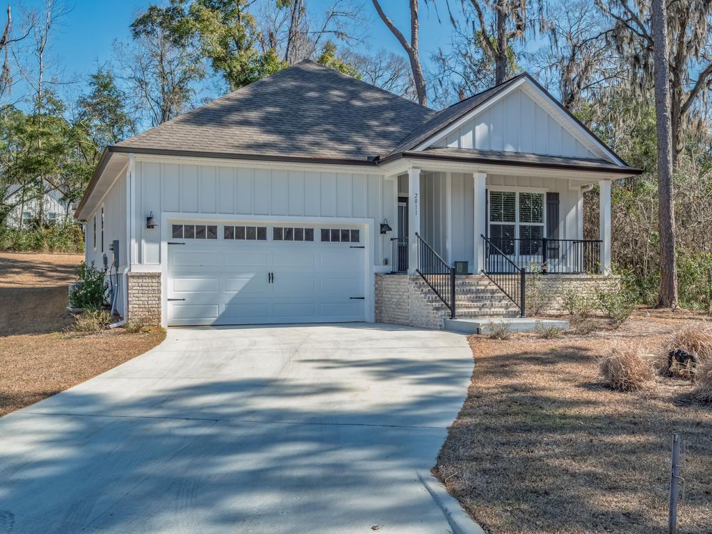 Photo of 2011 Hansel Hill Drive, Tallahassee, FL 32308 (MLS # 399227)