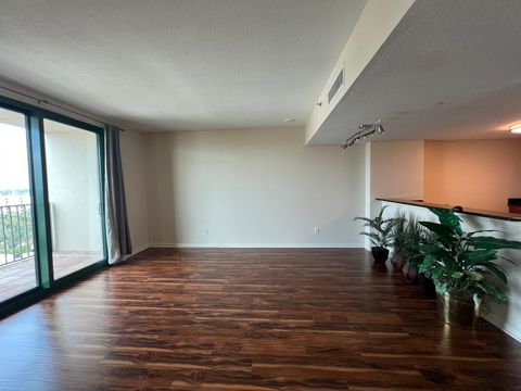 Tiny photo for 300 S DUVAL Street #903, Tallahassee, FL 32301 (MLS # 395535)