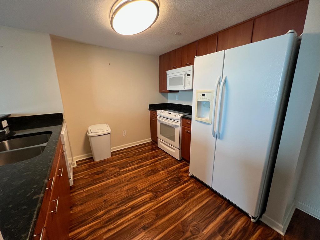 Photo of 300 S DUVAL Street #903, Tallahassee, FL 32301 (MLS # 395535)