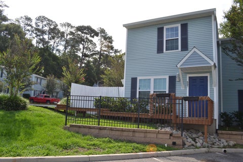 Photo of 697 E Timberwood Circle, Tallahassee, FL 32304 (MLS # 400850)