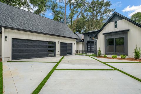 Photo of 4474 Old Magnolia Road, Tallahassee, FL 32309 (MLS # 389744) Photo of 4474 Old Magnolia Road, Tallahassee, FL 32309 (MLS # 389744)