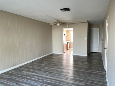 Tiny photo for 2325 W Pensacola Street #140, Tallahassee, FL 32304 (MLS # 397546)