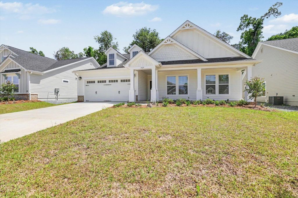 Photo of 1427 Summerbrooke Drive, Tallahassee, FL 32312 (MLS # 395789)